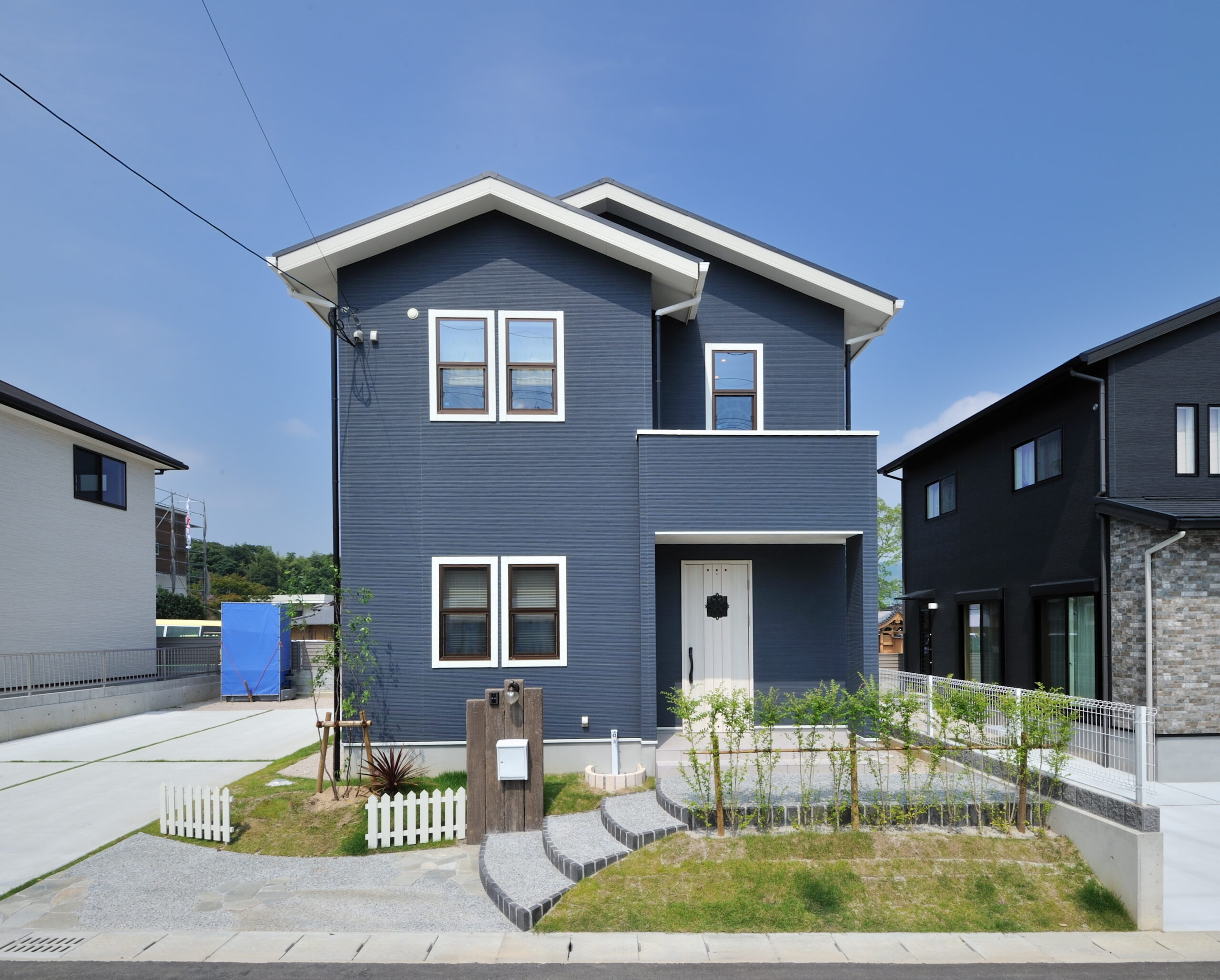 コンパクトな家